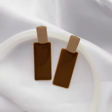 雙拼長方型幾何片&times;吊墜耳環&times;駝棕