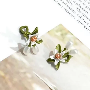 百合典雅珍珠×軟墊三角耳夾