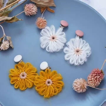 毛線編織小花&times;三角耳夾&times;共二色