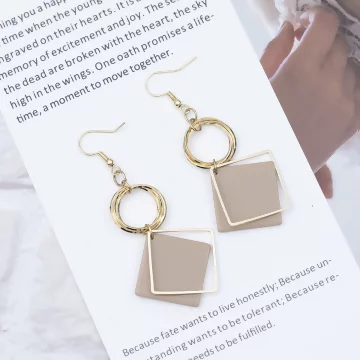 奶茶菱形金屬圓環&times;吊墜耳勾
