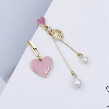 粉紅愛心希臘古幣&times;不對稱吊墜耳環