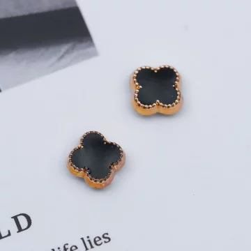 黑色四葉花瓣×磁吸耳夾/裝飾小物