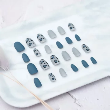 灰藍豹紋撞色霧面&times;穿戴式手指甲片&times;二十四入 