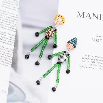小人偶串珠&times;不對稱螺旋耳夾