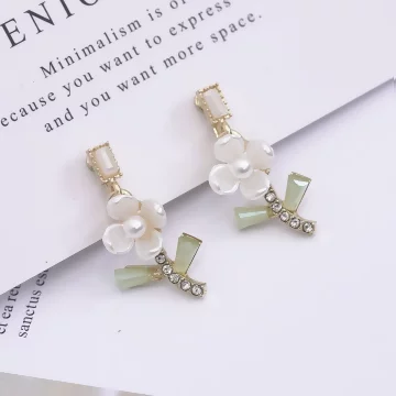 珍珠晶鑽一支花&times;螺旋耳夾