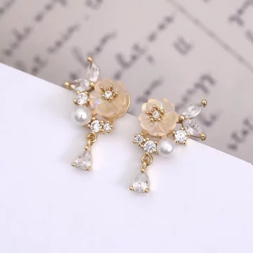 梅花閃鑽淚滴&times;吊墜耳環