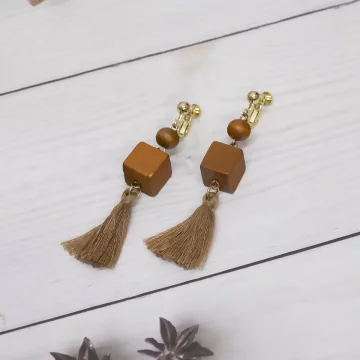 骰子木塊流蘇&times;螺旋耳夾