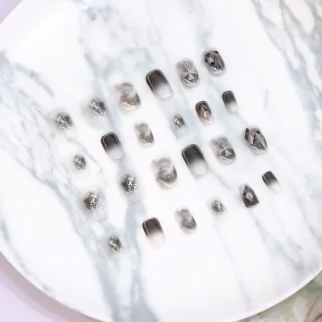 暗黑哥德十字亮面&times;穿戴式手指甲片&times;二十四入