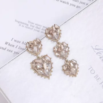 超閃愛心&times;不對稱吊墜耳環