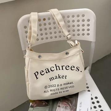 個性帆布字母&times;斜背包&times;米白