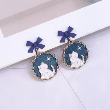 期盼&times;三角耳夾