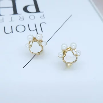 珍珠肉球&times;三角耳夾