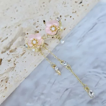 粉櫻落下&times;不對稱吊墜耳環