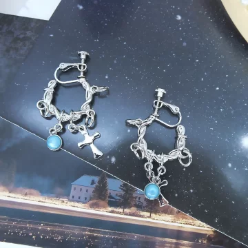哥德式藍眼十字&times;螺旋耳夾