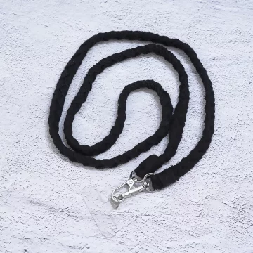 單色結辮編織&times;手機斜背雙勾掛繩&times;黑色