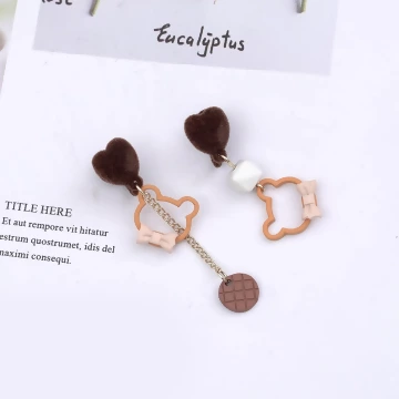 絨毛愛心小熊餅乾&times;不對稱蚊香盤U型耳夾