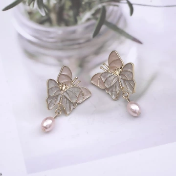 蝶入花間&times;吊墜耳環 