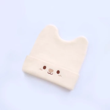 可愛喵喵&times;毛帽&times;卡其