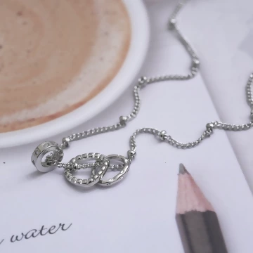 三環不規則圓圈&times;鎖骨項鍊&times;銀色