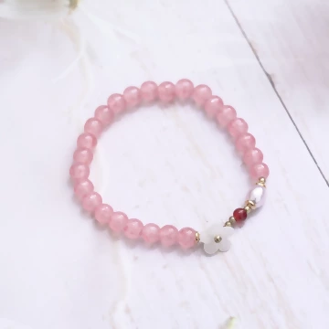 小白花草莓晶琉璃&times;固定式串珠手鍊