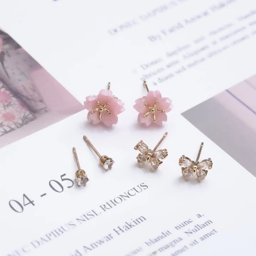 粉晶花朵領結晶鑽×三套件耳環組