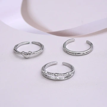 素雅桃心小水鑽&times;三套件戒指組&times;銀色