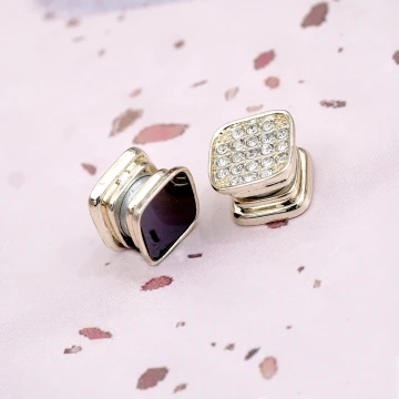 酷黑晶鑽方框&times;雙面磁吸耳夾