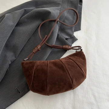 復古牛角包仿麂皮&times;斜背包&times;深咖