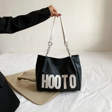 HOOTO字母皮革包&times;肩背包&times;黑底白字