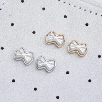 316鋼飾&times;白色可愛蝴蝶結&times;耳釘
