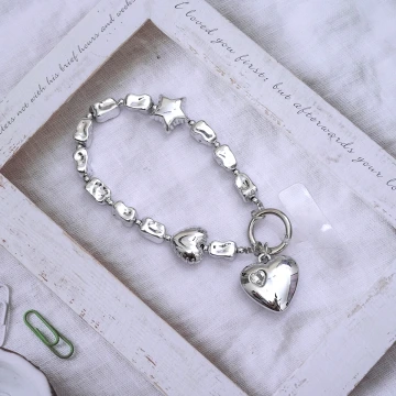 銀色大愛心×手機腕帶掛繩