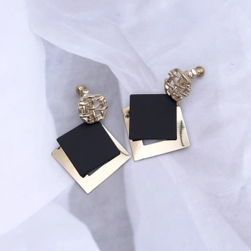 金屬編織紋大菱形×螺旋耳夾