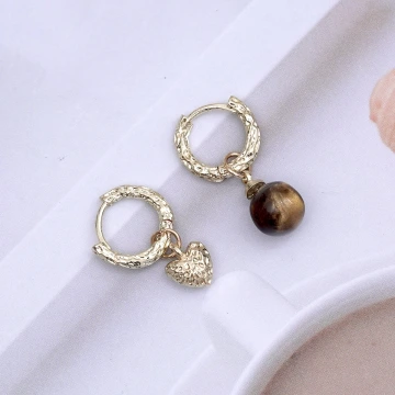 琥珀色圓珠愛心×吊墜耳扣