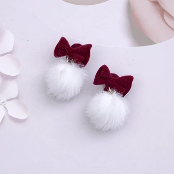 紅絲絨蝴蝶結毛球&times;蚊香盤U型耳夾