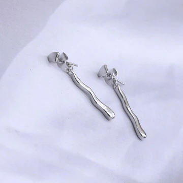 一字熔岩冰滴&times;後掛式吊墜耳環