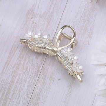 精緻小白花叢&times;鯊魚夾