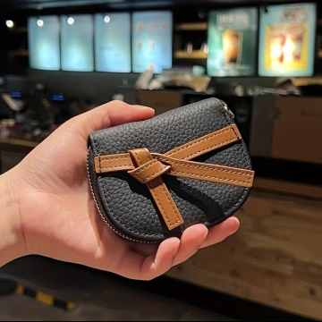 禮物綁帶荔枝紋皮革×風琴卡夾×黑色