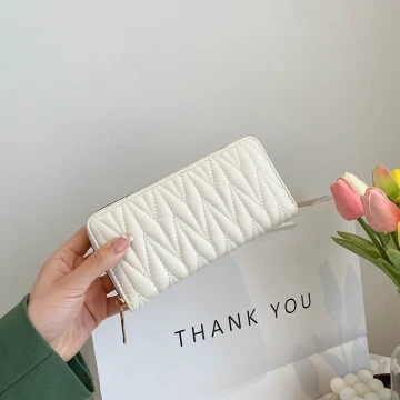 V字交叉繡線紋&times;拉鍊長皮夾&times;白色