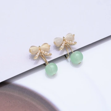裸色貓眼蝴蝶結綠珠&times;蚊香盤U型耳夾