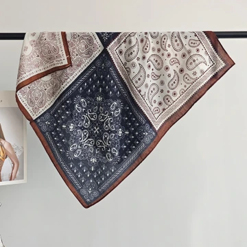 美式圖騰印花×絲巾×四角頭巾