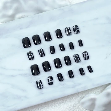 黑色極簡線條亮面×穿戴式手指甲片×二十四入