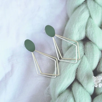 綠點雙色長菱形×吊墜耳環