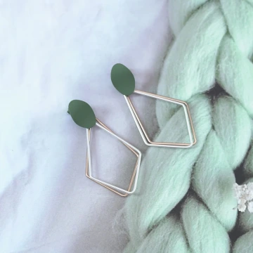 綠點雙色長菱形×三角耳夾
