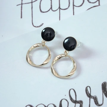 黑圓圈不規則外框×吊墜耳環