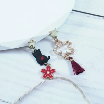 黑貓紅櫻流蘇&times;不對稱三角耳夾