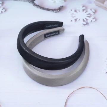 皺褶單色皮革&times;髮箍&times;共二色