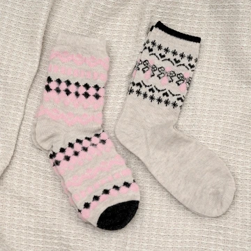 費爾島花紋毛襪&times;中筒襪&times;二雙套件襪子組