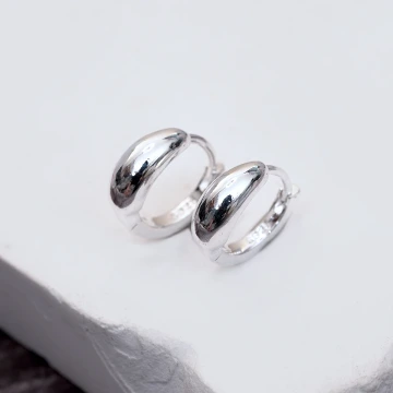 925銀針&times;光面水滴感&times;耳扣
