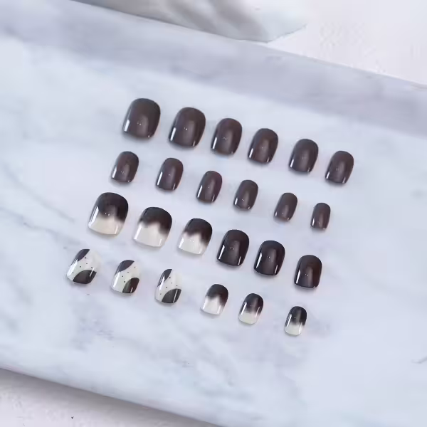拿鐵褐棕漸白亮面×穿戴式手指甲片×二十四入