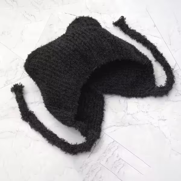 羔毛繫繩小耳朵&times;毛帽&times;黑色